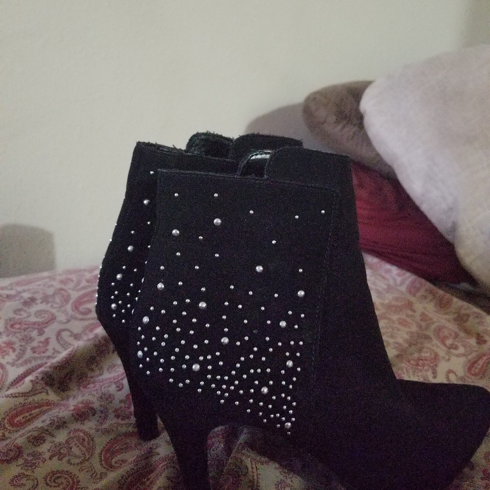 Boots - Picture 2 of 2